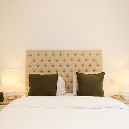 The Putney Wonder - Dazzling 3Bdr Flat With Garden Leilighet London Eksteriør bilde