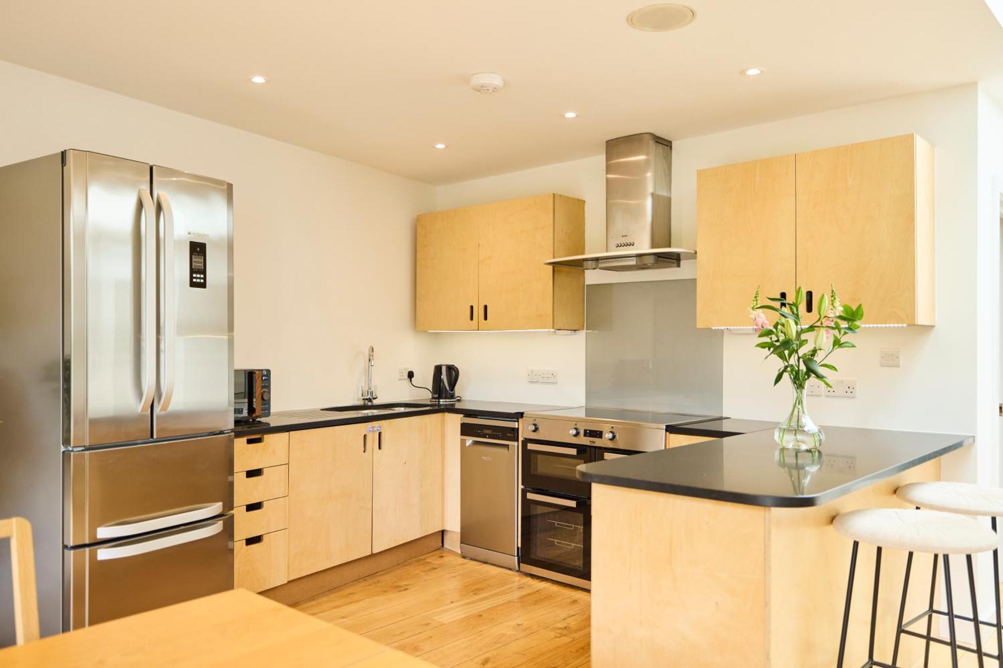 The Putney Wonder - Dazzling 3Bdr Flat With Garden Leilighet London Eksteriør bilde