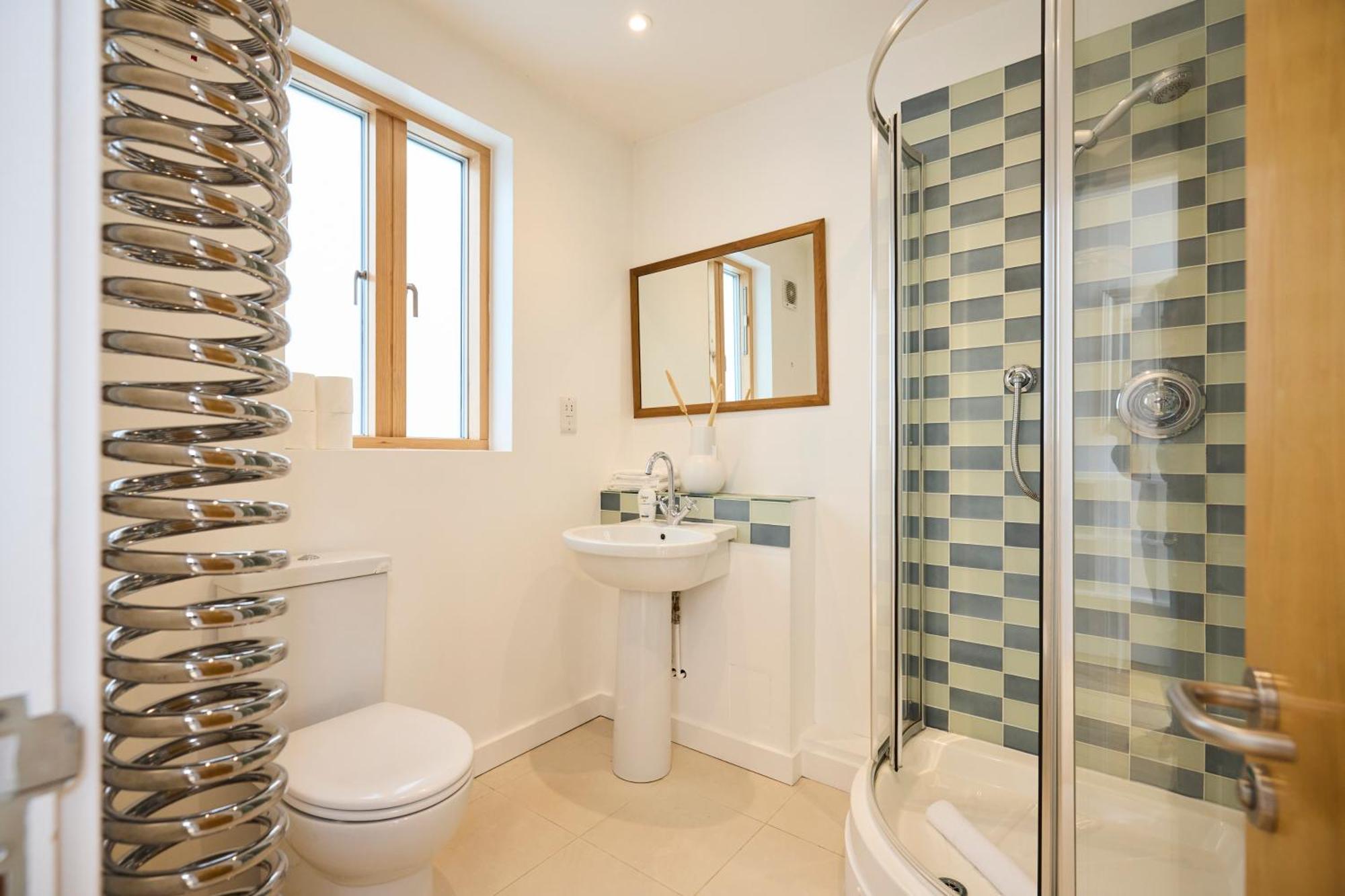 The Putney Wonder - Dazzling 3Bdr Flat With Garden Leilighet London Eksteriør bilde
