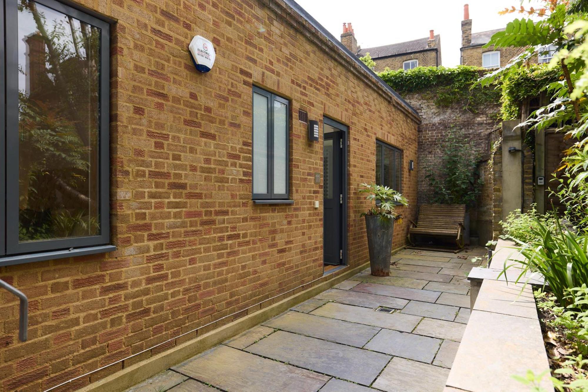 The Putney Wonder - Dazzling 3Bdr Flat With Garden Leilighet London Eksteriør bilde