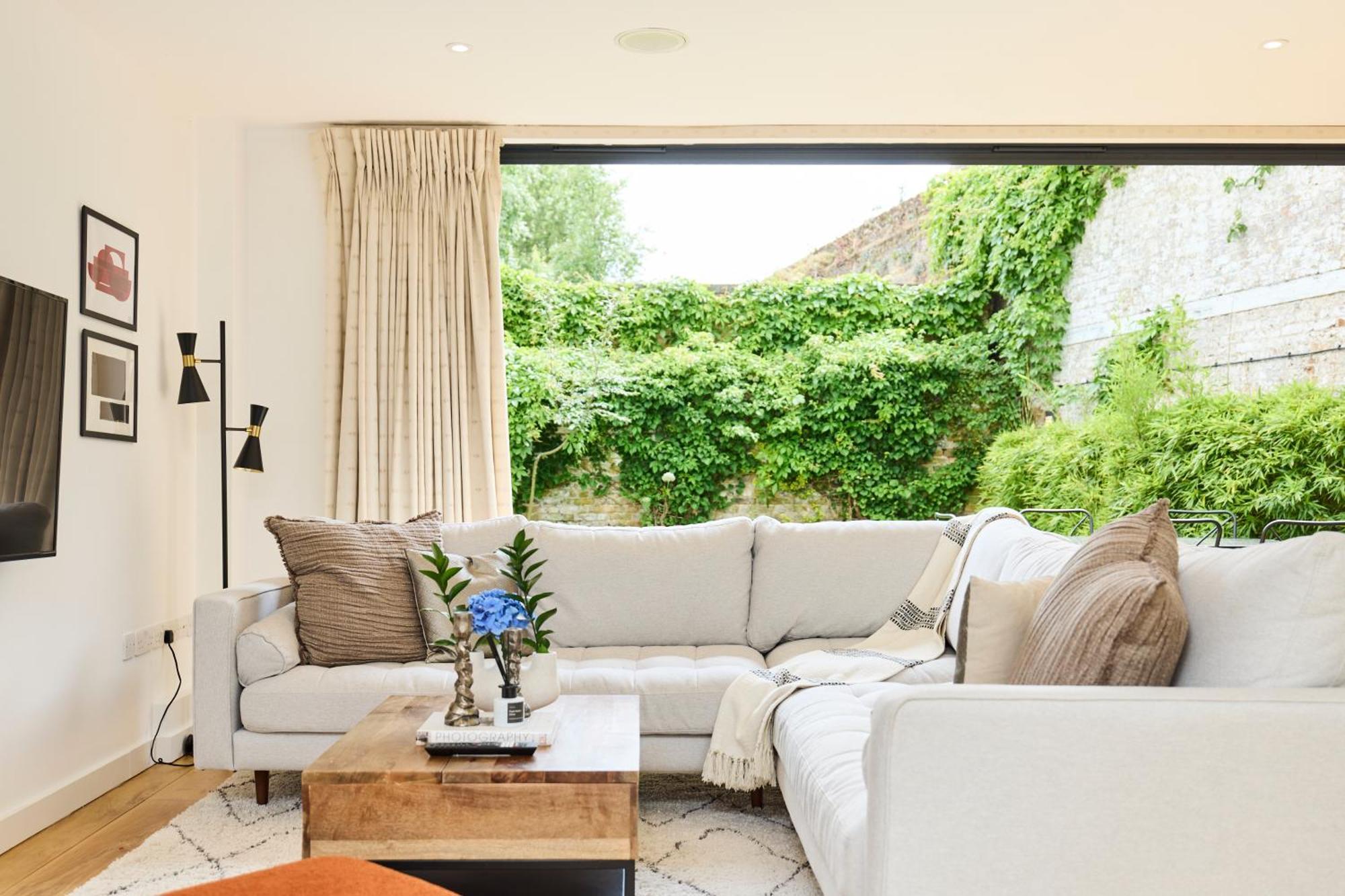 The Putney Wonder - Dazzling 3Bdr Flat With Garden Leilighet London Eksteriør bilde